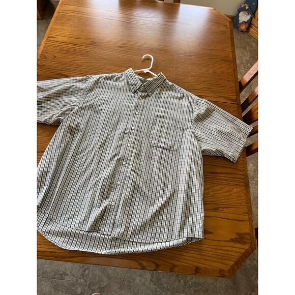 Puritan Wrinkle Resistant, short sleeve casual shirt, Men's 2XL (50-52) - Picture 4 of 4